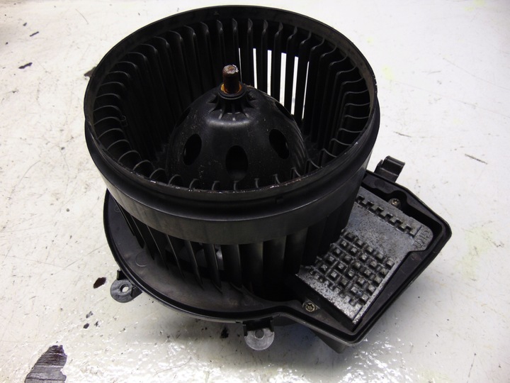 фото №3, Вентилятор воздуходувка воздуховод резистор mercedes c класс w203 европа