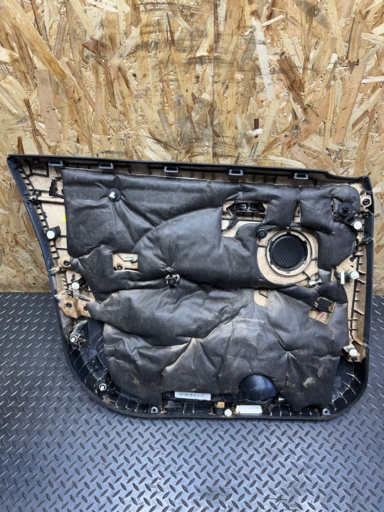 фото №8, Боковина обивка дверь правые перед bmw x1 f48 чёрная кожа европа