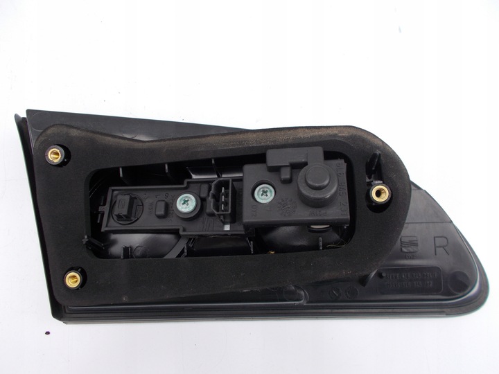 фото №12, Оправа лампочок seat t. ibiza 02-10 vag 6l6945231
