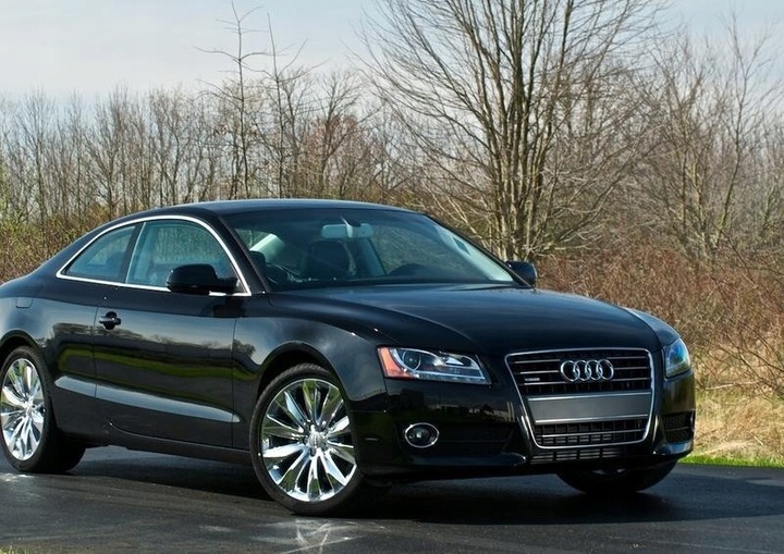 фото №7, Серый ободок для номерного знака регистрационный vag audi a4 a5 оригинальный