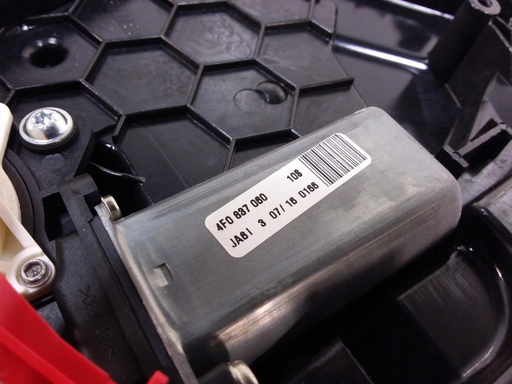 фото №6, Audi a8 d4 4h замок дверь зад правое доводчик 12 pin