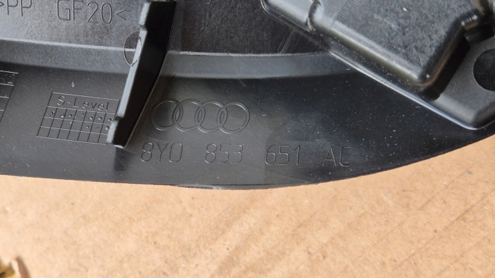 фото №14, Решётка радиатора audi a3 8y рестайлинг 2024- oem номер 8y0853651ac оригинал новый !