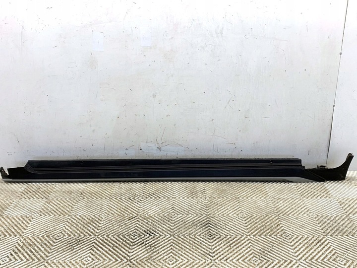 фото №1, Планка пороговая левый toyota corolla e21 универсал 75852-yy010 супер белый 2