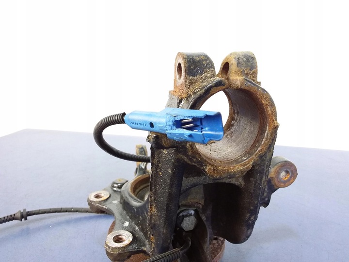 фото №5, Peugeot 2008 1,2 vti поворотна опора ліва перед