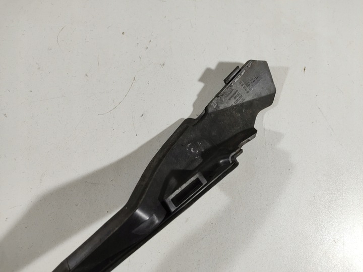 фото №13, Volvo v40 12- планка стёкла левая