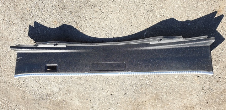 фото №3, Планка багажника захист ременя заднього audi a8 s8 d4