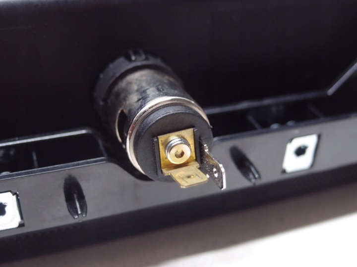 фото №11, Бардачок консоли hyundai h350 2.5 crdi