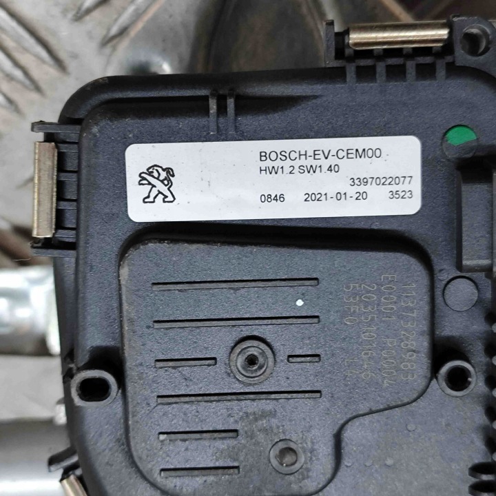 фото №8, Механизм передних стекло citroën c5 aircross 3397022077 26912094 1.2l 97kw