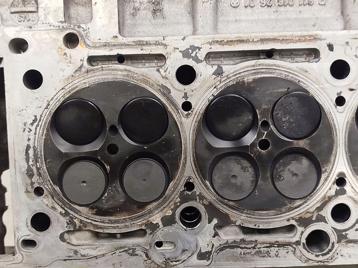 фото №8, Головка двигуна mercedes-benz a6110104720 r6110162601 2.2 cdi