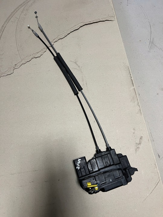 фото №1, Hyundai i20 замок двері лівий зад 2 pin