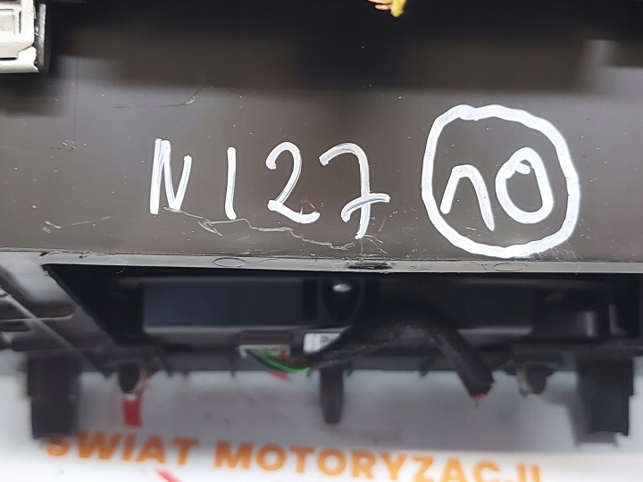 фото №13, Opel astra k 18r рамка панель середній