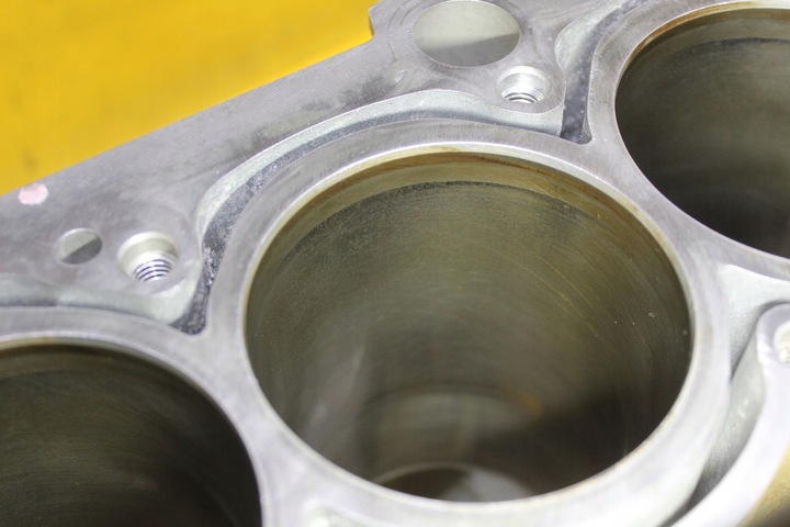 фото №8, Блок двигуна vw golf vi seat audi 1.6 mpi cmx ccs 06b103019ak