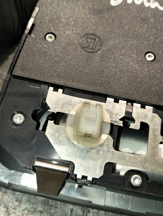 фото №8, Bmw e87 1 07r лампа освітлення інтер'єру перед стеля 9137479