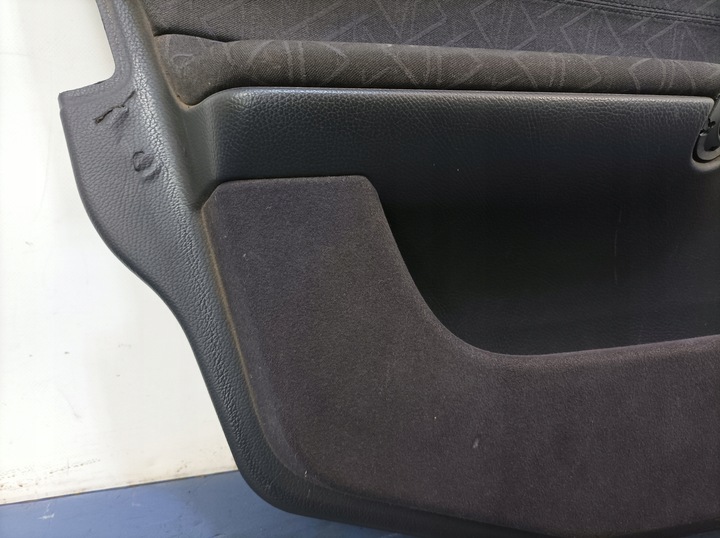 фото №4, Mercedes c w203 обивка дверь перед левая