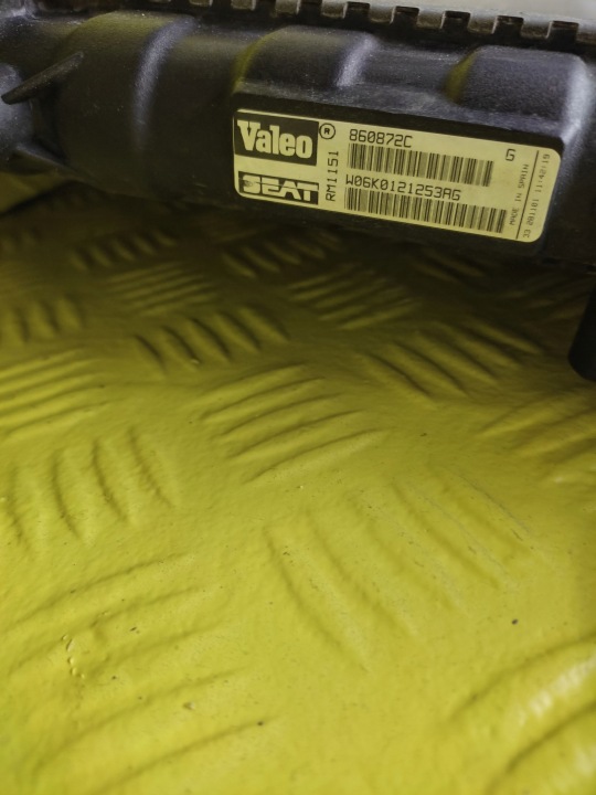 фото №5, Seat cordoba 1.4 16v радиатор основний  6k0121253ag