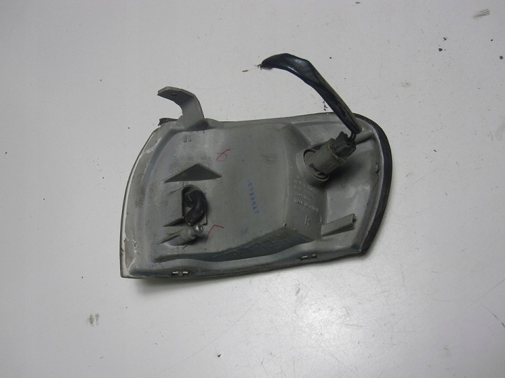 фото №9, Поворотник передній праве subaru impreza 99r