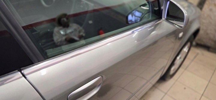 фото №15, Ущільнювач скла планка двері audi a4 b6 2000-2004 європа sedan