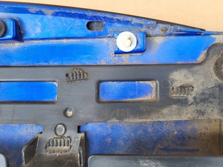 фото №5, Jaguar f-pace x761 планка дверь зад правая оригинал!