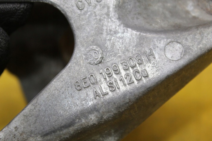 фото №5, Лапи двигателя 8e0199308h a6 c5 a4 b6 3.0 asn