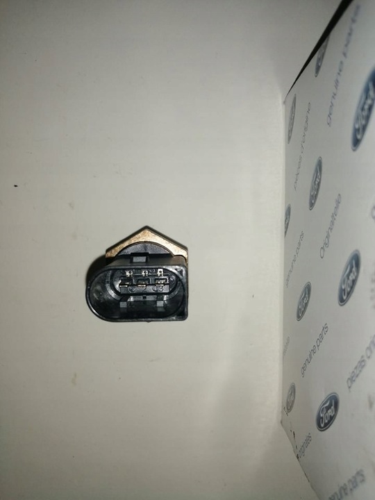 фото №10, Датчик тиску пального ford 2.0 tdci mondeo mk5