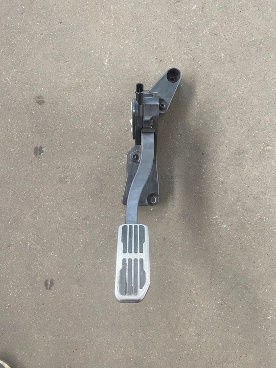 фото №1, Range rover velar педаль газа j8a2-9f836-bb