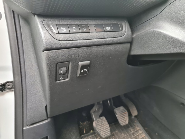 фото №6, V&s электрический крышка peugeot 2008 2014 - 2019