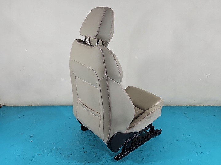 фото №13, Сидіння лівий праві шкіра комплект диван skoda karoq 17-21 європа