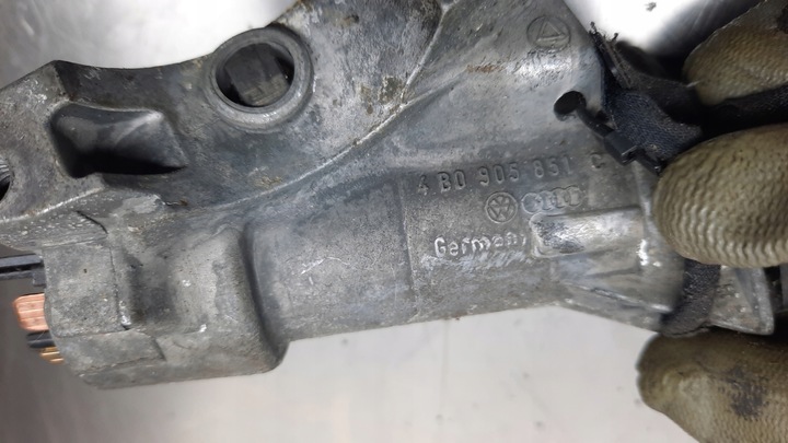 фото №4, Замок запалювання audi a3 8l 98r 1.6b hb 3d 4b0905851c