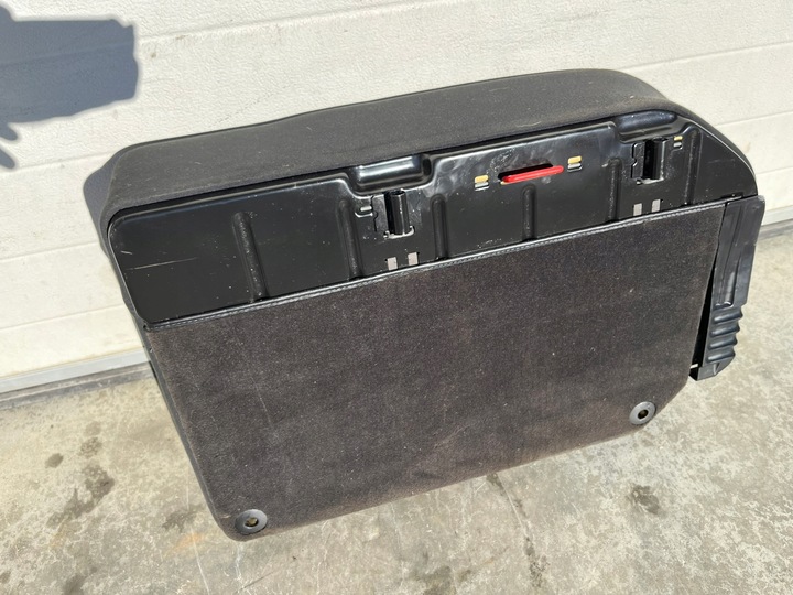 фото №7, Задня диван сидіння чорні mercedes w124 універсал s124