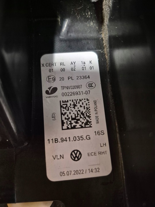 фото №14, Volkswagen id.4 2020- ліва сторона лампа передня