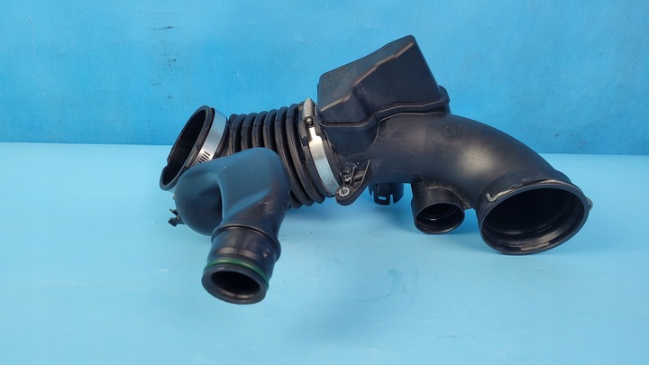 фото №10, Bmw 5' g31 540d xdrive 18r шланг воздуха з резонатор 8571706