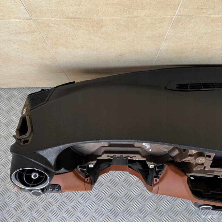 фото №11, Торпедо комплектная подушка консоль ремни капот alfa romeo giulia 2018 год