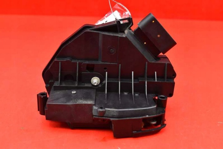 фото №3, Замок двері праві зад задній 8a6a-a26412-aj ford fiesta mk7 5d hb 08-17