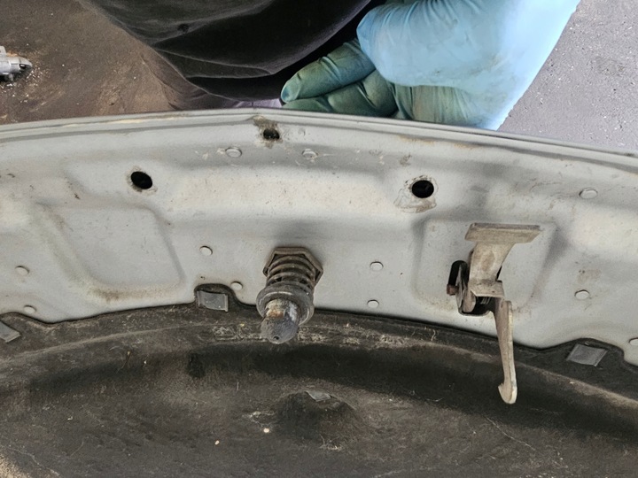 фото №9, Opel corsa d капот кришка двигуна