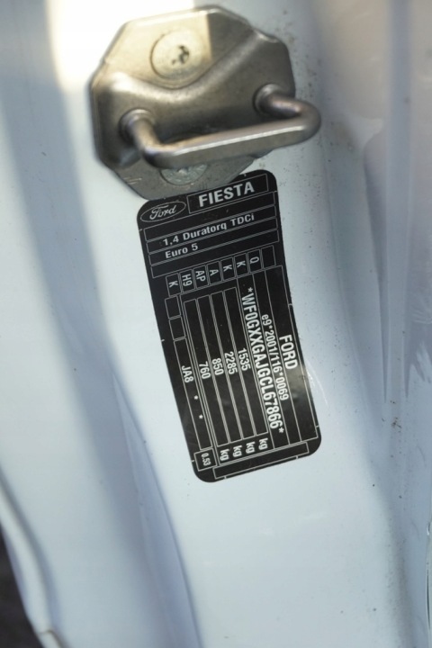 фото №5, Задняя крышка багажника ford fiesta mk7 h9 белая