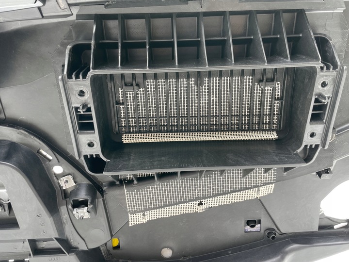 фото №8, Панель раздаточная кожа 4h1857001c bey marmorgrau / messing audi a8 d4 4h