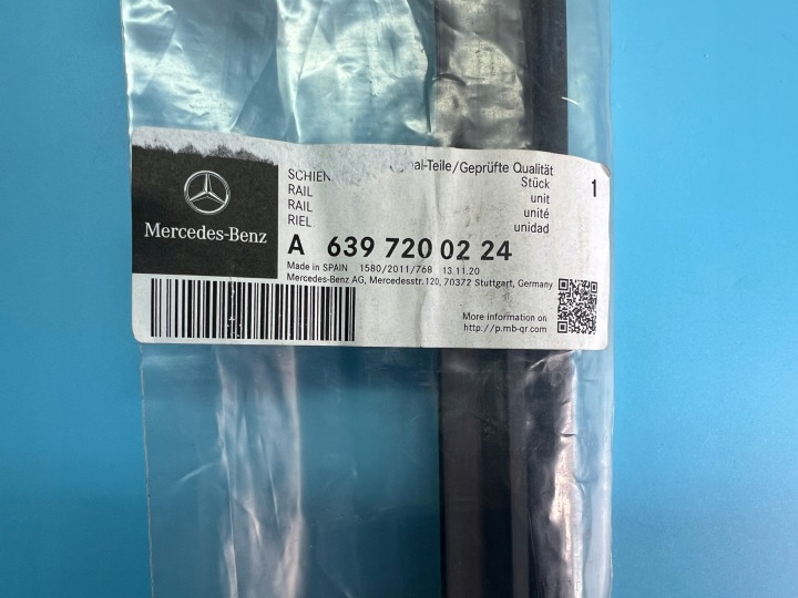 фото №13, Ущільнювач скла двері передніх mercedes-benz w639 a6397200224 оригінал