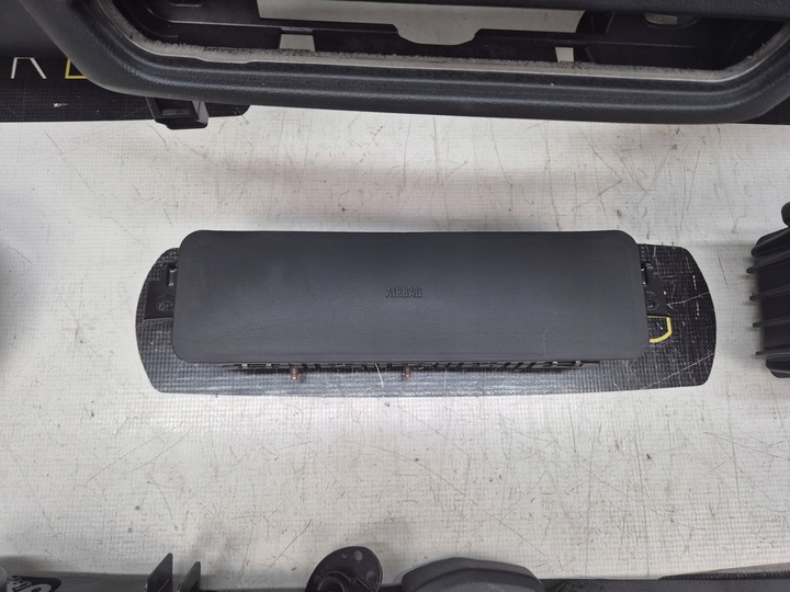 фото №6, Bmw seria 3 g20 g21 передний рестайлинг панель консоль подушки подушка безопасности