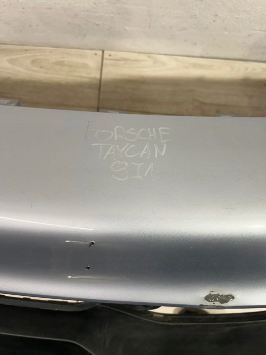 фото №9, Porsche taycan 9j1 бампер передній