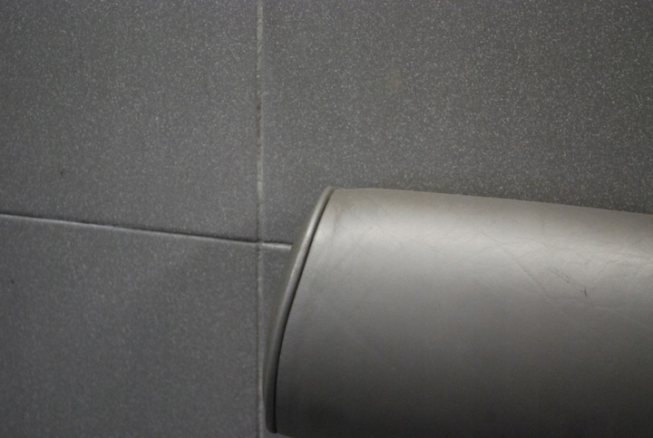 фото №7, Подголовник перед тёмный серый audi a8 d2