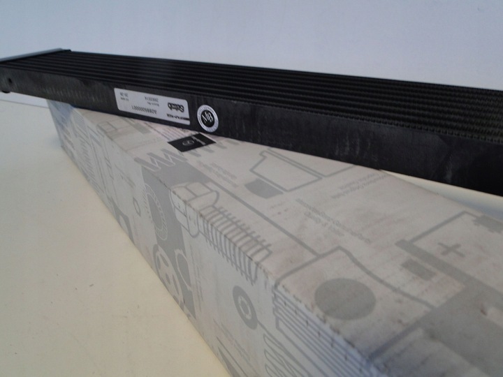 фото №9, Mercedes радіаторів масла c клас 205 s клас 222 a0995000001 63 amg