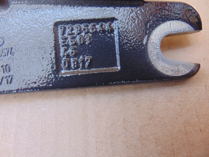 фото №4, Петля крышки зад правые левый bmw f34 комплект