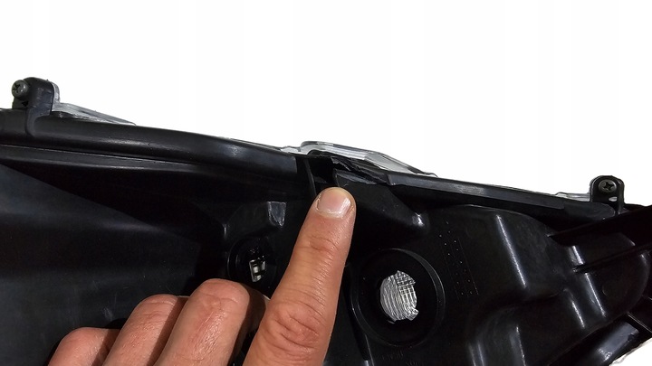 фото №13, Лампа передняя левая перед toyota yaris iv оригинал