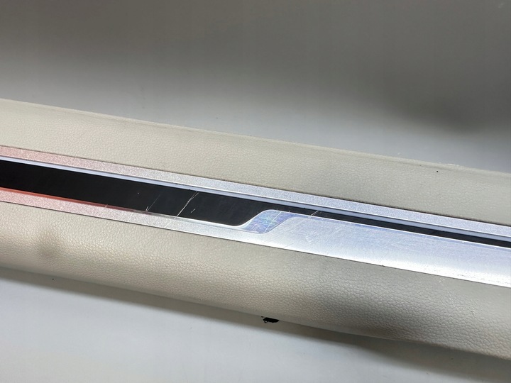 фото №3, Vw tiguan ii рестайлинг планка пороговая внутренняя правая подсвечиваемая led