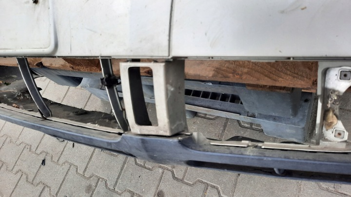 фото №9, Бампер перед переднее vw passat b5 рестайлинг 04r