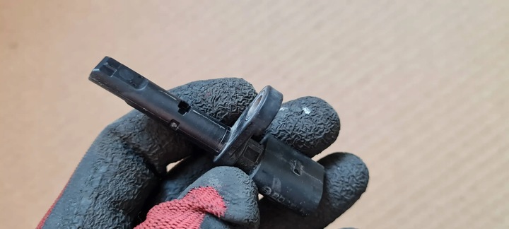 фото №8, A4 b9 8w датчик колеса abs зад 4m0927807c a5 8w vw audi