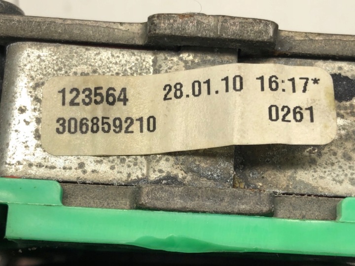 фото №6, Pas безопасности левое зад audi a8 d4 4h0857805a sedan/limuzyna 09-18