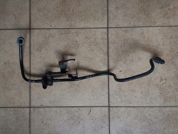 фото №1, Volvo v40 12- клапан fomoco вентиляционный, отводной шланг