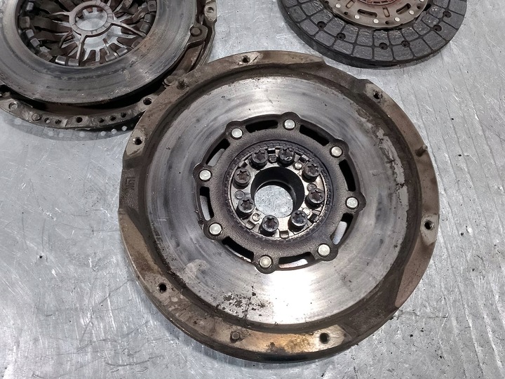 фото №10, Колесо двухмассовый комплектные toyota rav4 iii 31210-05091