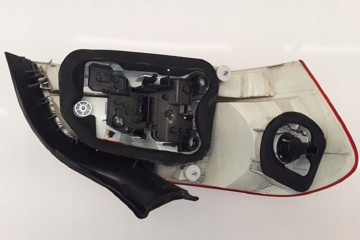 фото №9, Лампа права задня bmw 1 купе e82 7164972 3.0l бензин 225kw 2008